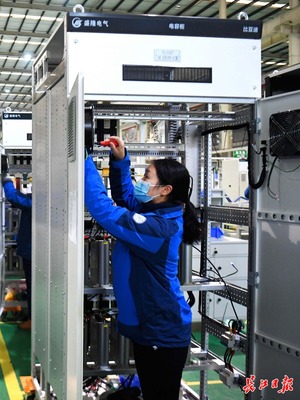 智能配電柜 訂單爭分奪秒的背后，是安全與效率的無聲守護者